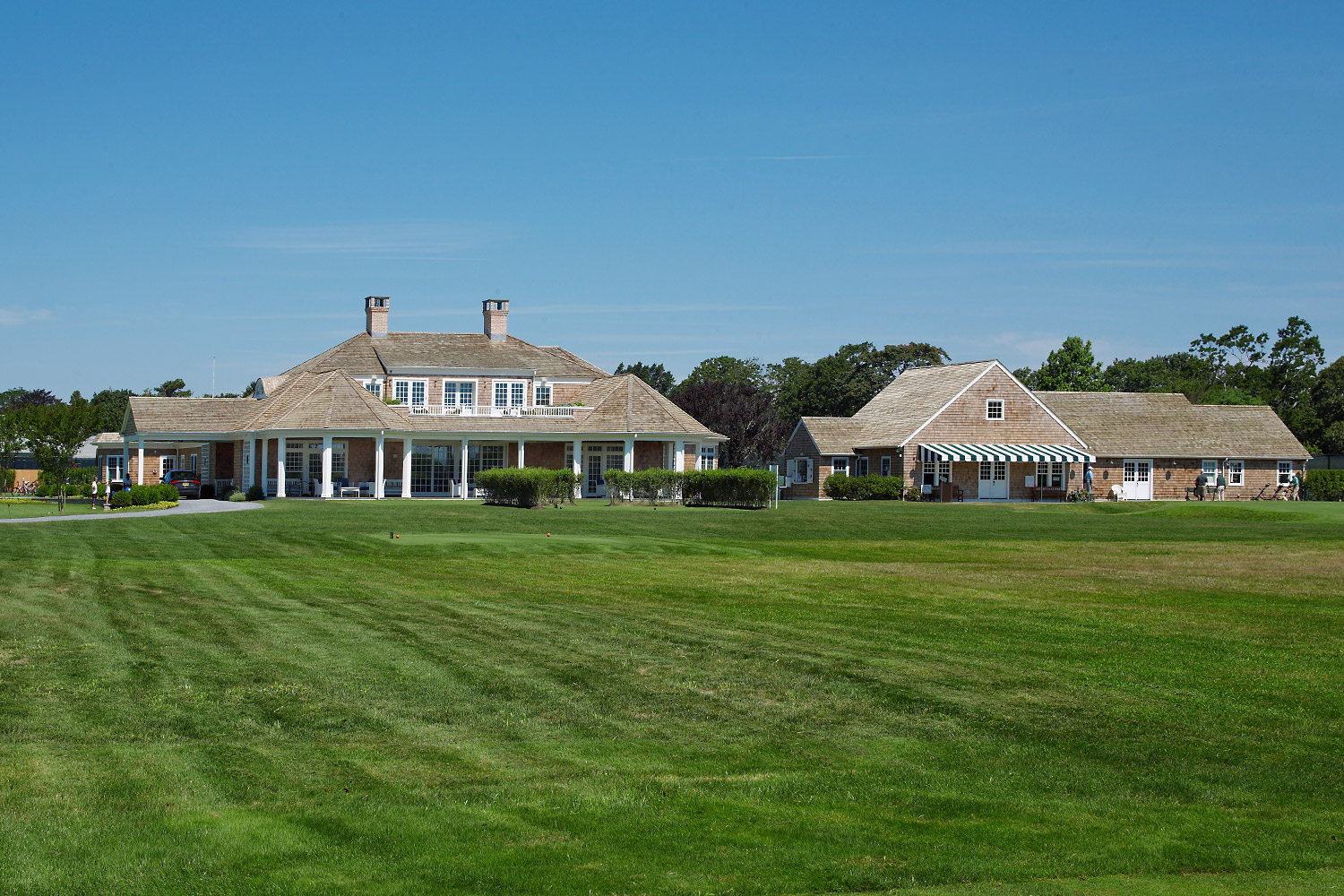 Quogue Field Club Exterior